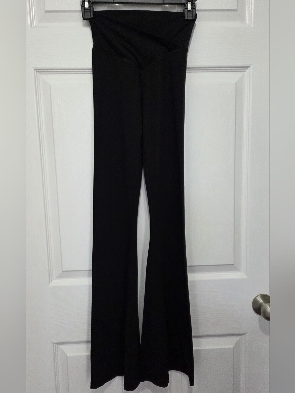 OFFLINE By Aerie Real Me High Waisted Crossover Flare Black Legging Size Small - Picture 3 of 10